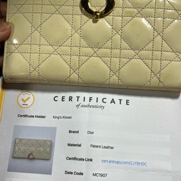 CHRISTIAN DIOR BEIGE PATENT LEATHER CONTINENTAL WALLET - Picture 15 of 15